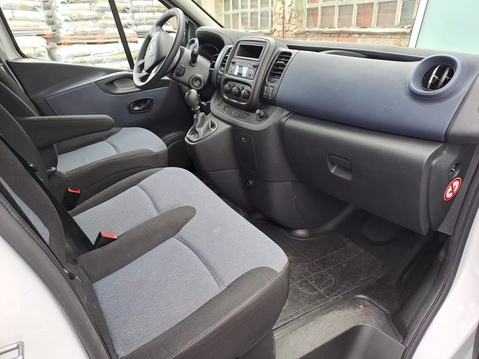 Opel Vivaro 9-miestny 2015